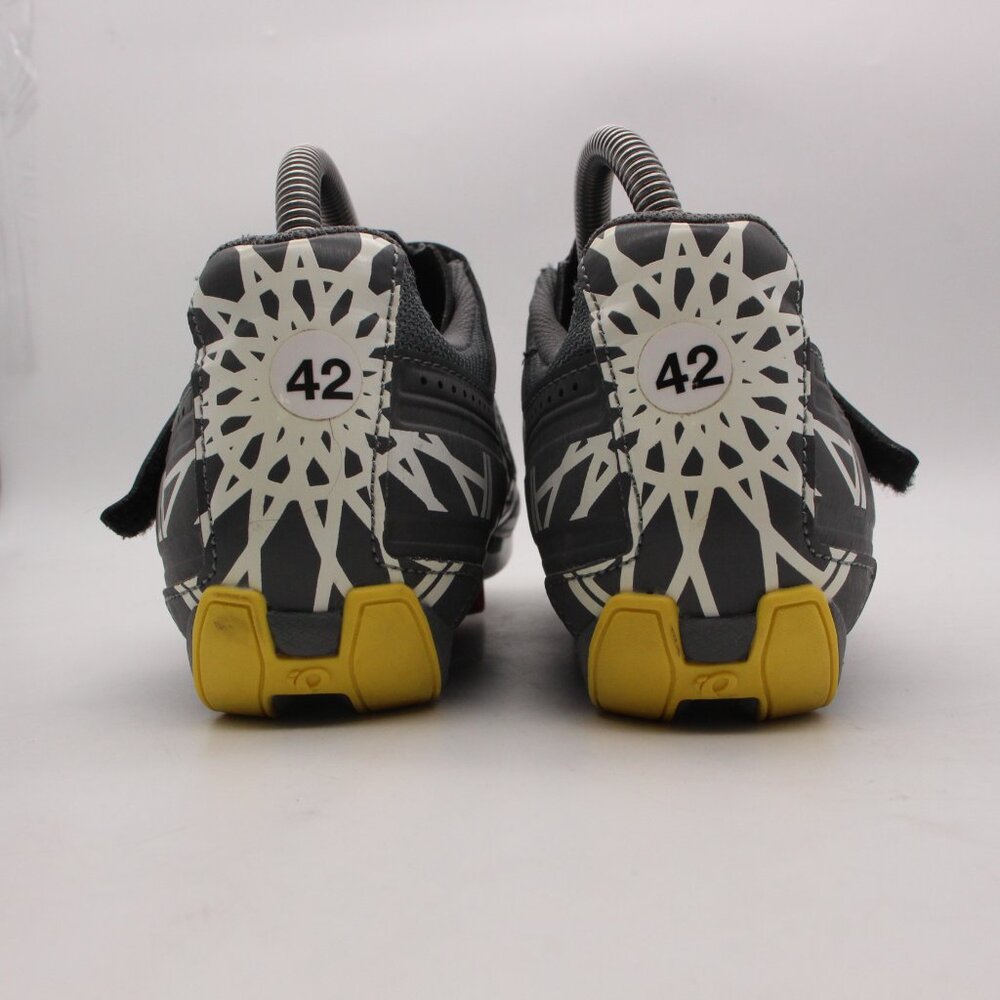 SOUL CYCLE Pearl Izumi Cycling Shoes with Yellow Accents - Picture 4 of 9